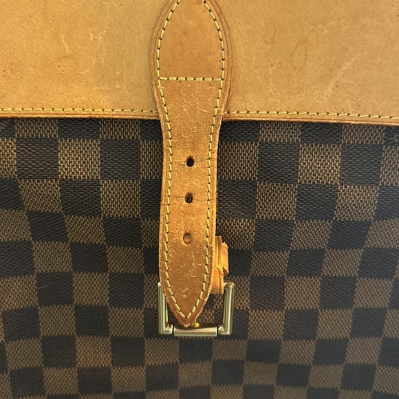 Authentic Louis Vuitton Soho Backpack Damier - Picture 10 of 16